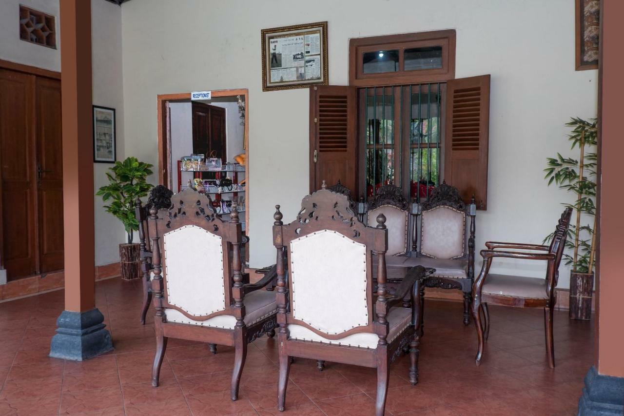 Oyo 405 Wisma Yosoputro Tanjungtirto Exterior photo