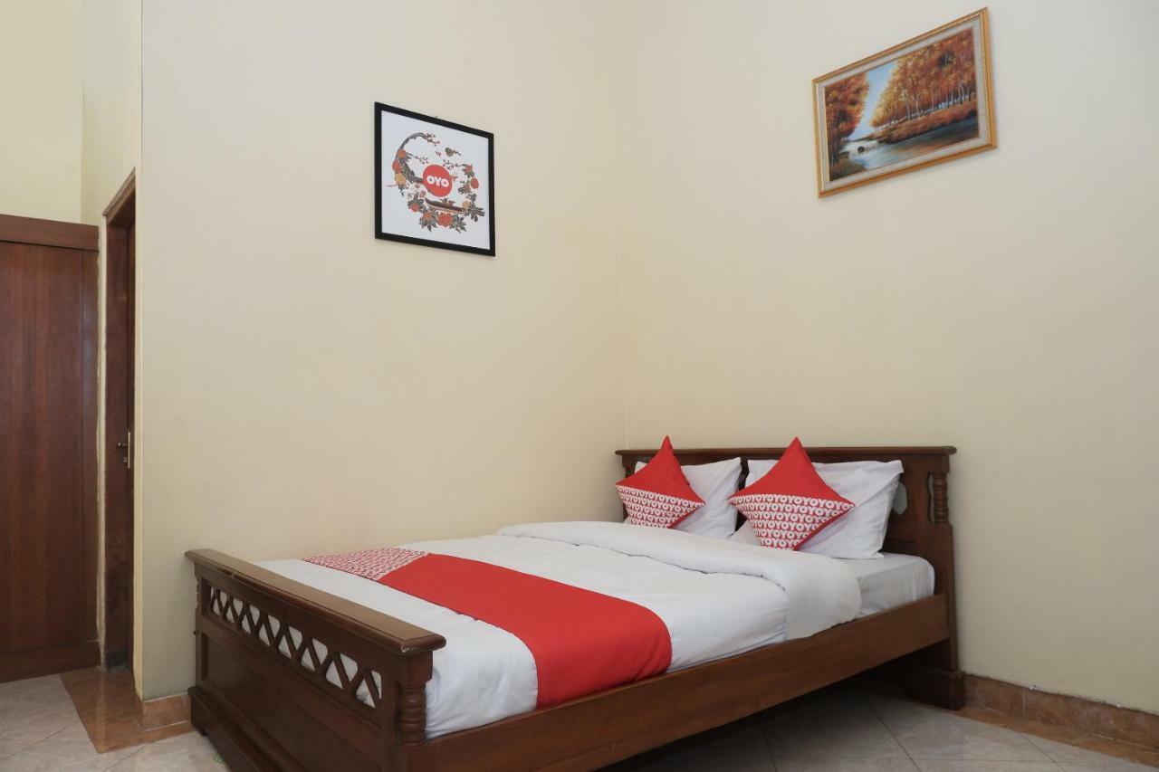 Oyo 405 Wisma Yosoputro Tanjungtirto Exterior photo