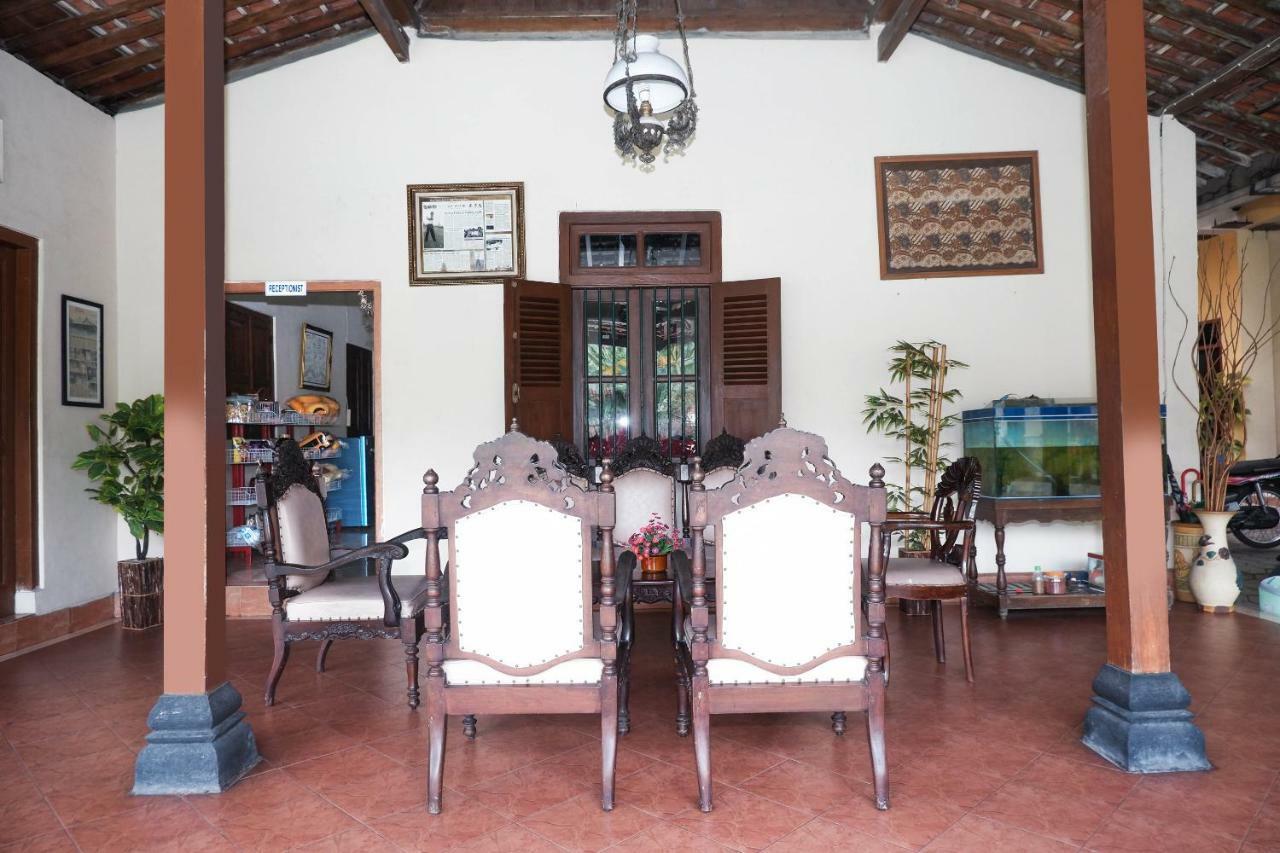 Oyo 405 Wisma Yosoputro Tanjungtirto Exterior photo