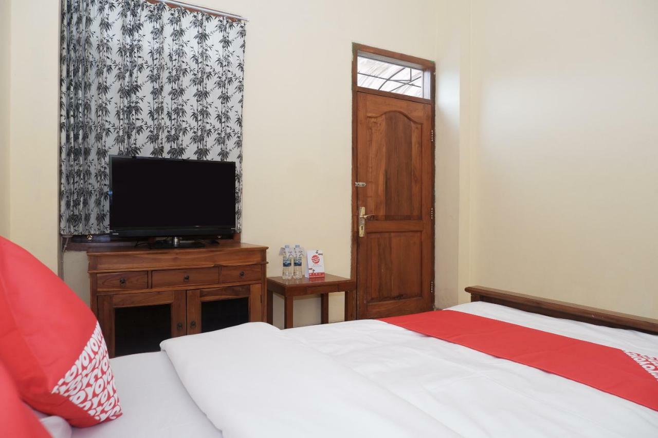 Oyo 405 Wisma Yosoputro Tanjungtirto Exterior photo